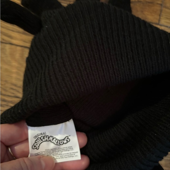 BNWT SQUISHMALLOWS SPIDER π·οΈ HAT !!! - Picture 6 of 7
